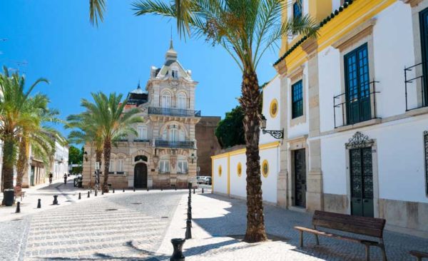 Portugal-Faro-town-square