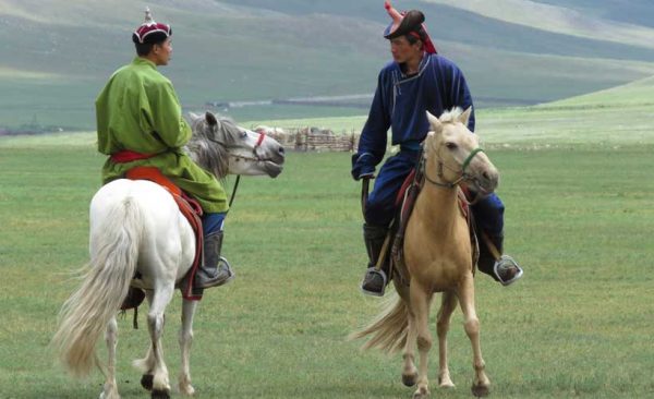 Mongolia Tours - in depth tour of Mongolia including the Naadam Festival