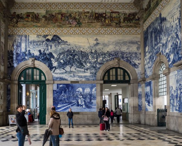 Sao-Bento-Railway-Station-in-Porto-Portugal